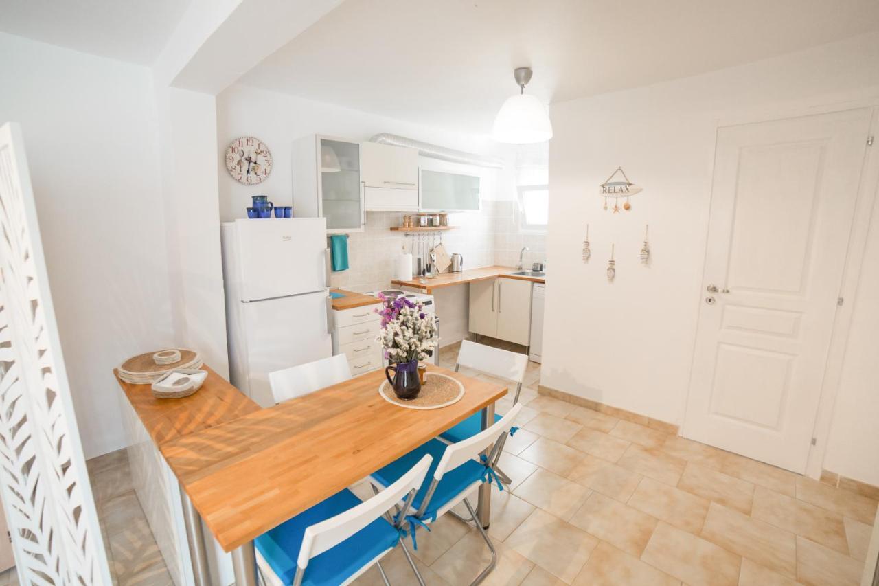 Agiazi Poros Summer House Galatás エクステリア 写真