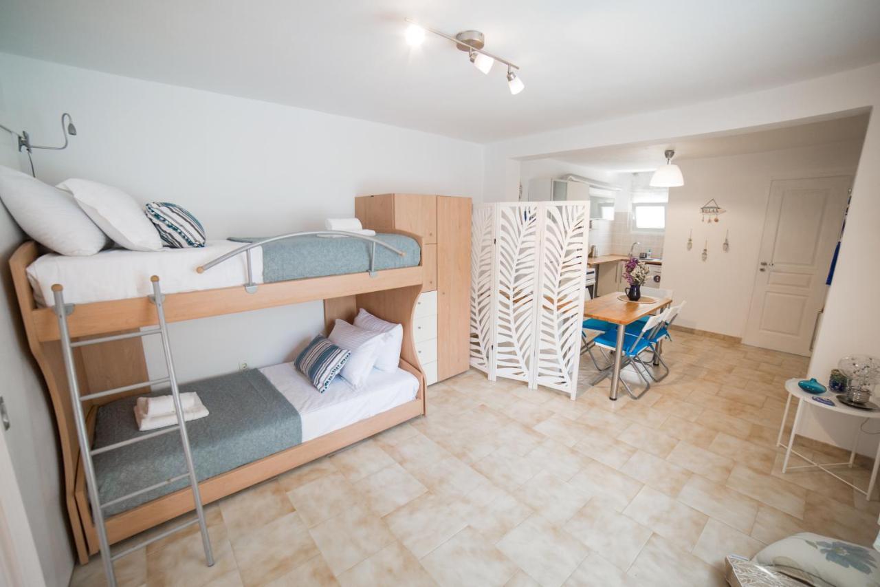 Agiazi Poros Summer House Galatás エクステリア 写真
